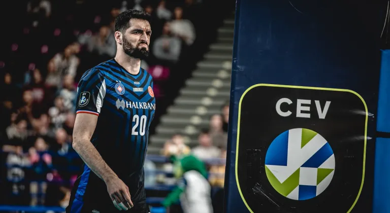 Halkbank, final için sahaya çıkıyor