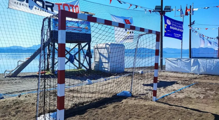 Plaj Hentbolunda Üniversiteler Köyceğiz’de Buluşuyor