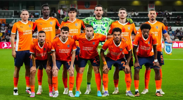Başakşehir, evinde Craiova’ya boyun eğdi