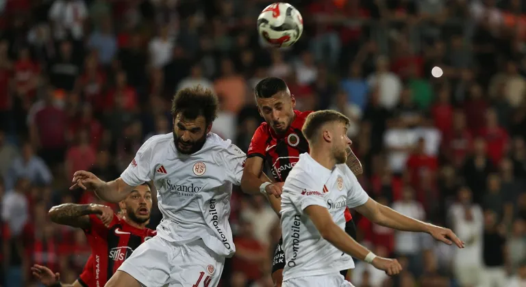 Antalyaspor’da Emre Belözoğlu dönemi bitti: Yeni adaylar kimler?