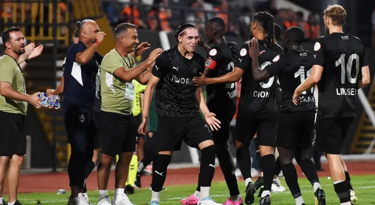 Manisa FK, Hatayspor’u Geriye Düşmesine Rağmen Mağlup Etti