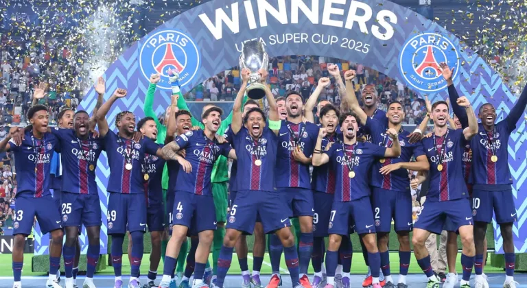 PSG Süper Geri Dönüş İle Süper Kupa’nın Sahibi Oldu