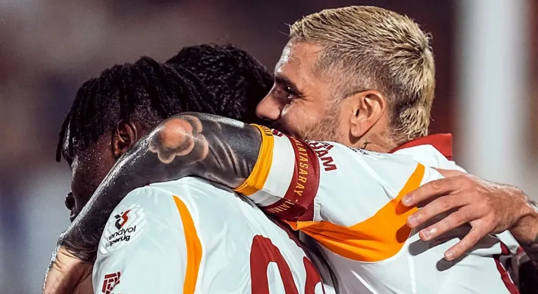 Galatasaray Fenerbahçe’nin Rekoruna Koşuyor