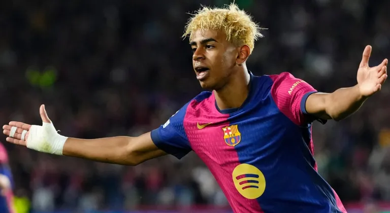 Lamine Yamal, Kopa Trophy’yi Üst Üste Kazanan İlk Futbolcu Oldu