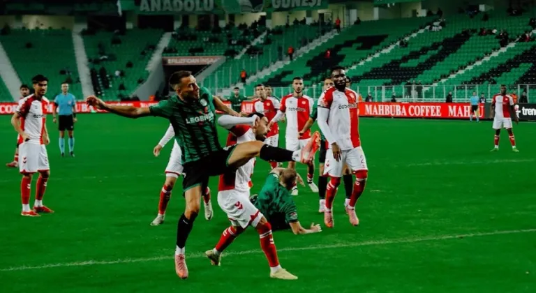 Sakaryaspor Sivasspor maçında yabancı krizi! Hükmen mağlubiyet gündemde