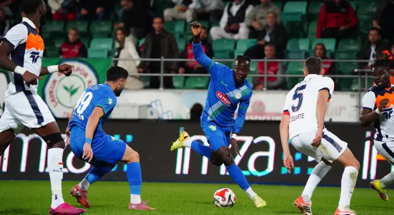 Rizespor ve Başakşehir, Erteleme Maçında Puanları Paylaştı