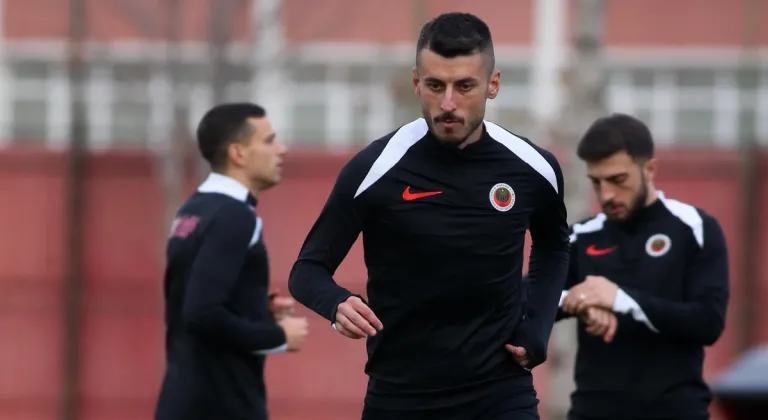 Gençlerbirliği’nde Galatasaray Mesaisi: Taktik Çalışmalar Yoğunlaştı