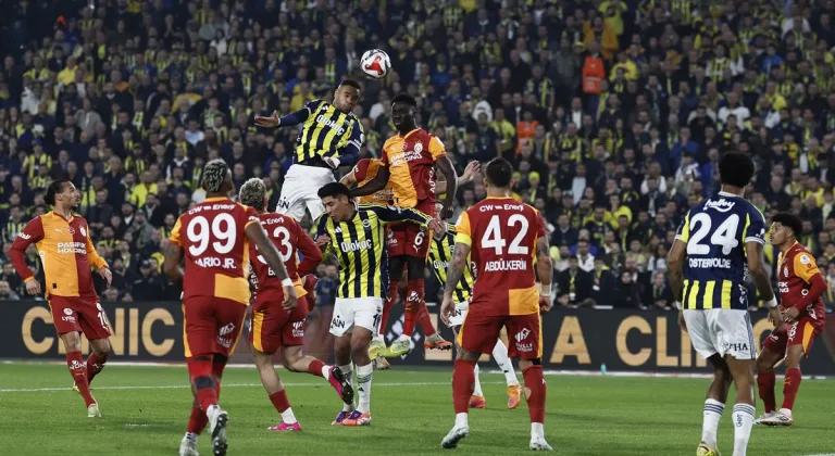 Fenerbahçe ve Galatasaray Derbide Yenişemedi!