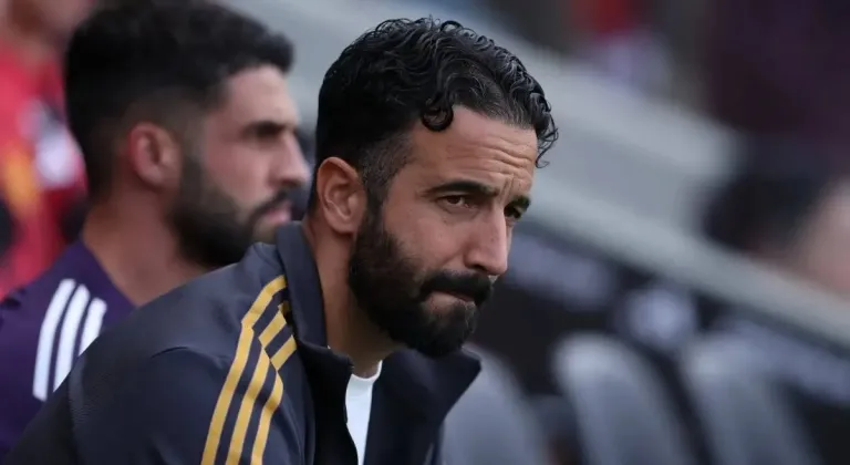 Manchester United’da Şok Ayrılık: Ruben Amorim ile Yollar Ayrıldı