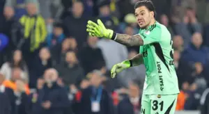 Fenerbahçe’den Ederson Kararı! Kadro Dışı Yok, Ceza Kesildi