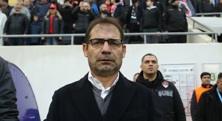 Metin Diyadin’den gece geç saatlerde ayrılık paylaşımları