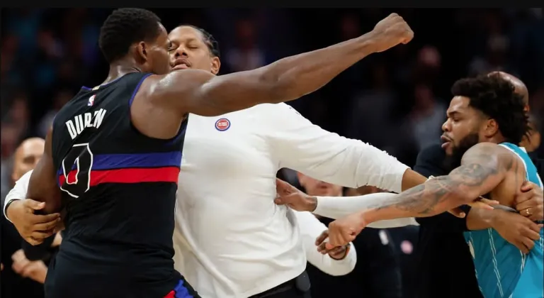 NBA’de Kavga Sonrası 4 Oyuncuya Men Cezası! En Ağır Yaptırım Stewart’a