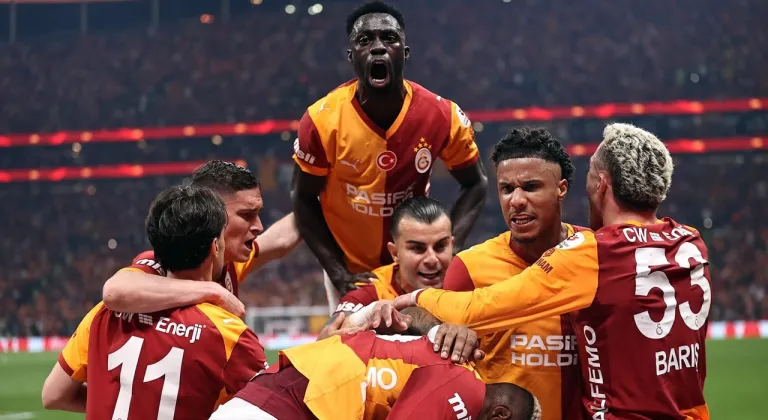 Galatasaray’da Derbi Coşkusu! Dursun Özbek’ten 5 Milyon Euro Prim