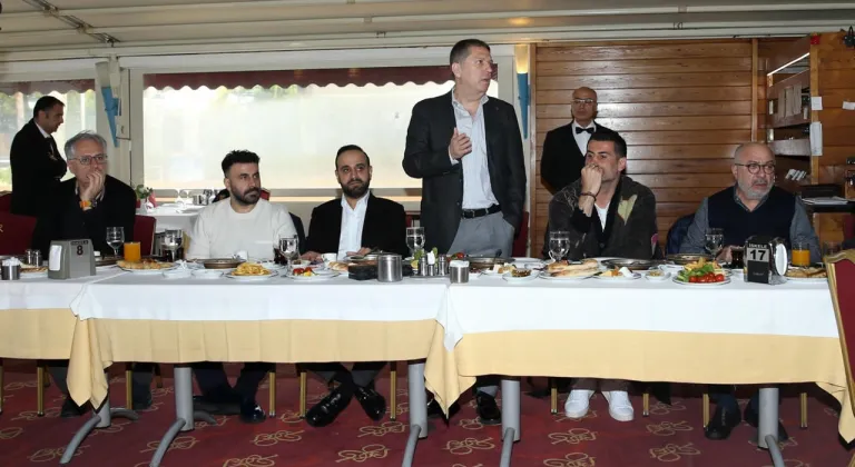 Gençlerbirliği Yemekte Buluştu! Başakşehir Maçı Öncesi Moral Depolandı