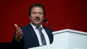 İlhami Alparslan: Esnafın sesini Yiğiner duyuracak